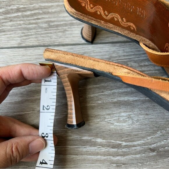 Triple Brown Leather Hand  Tooled Insole Sandals - Picture 10 of 10